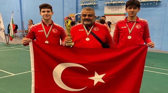 Badminton Balkan Şampiyonları Bergama’nın gururu