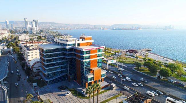 ‘İzmir’in en temiz ilçesi Bayraklı’