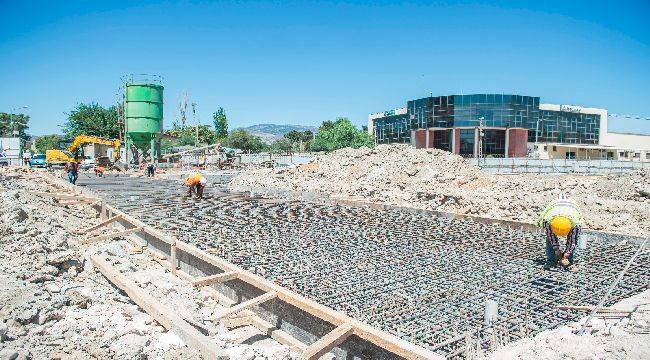 İzmir’in merkezinde yeni bir dünya doğuyor