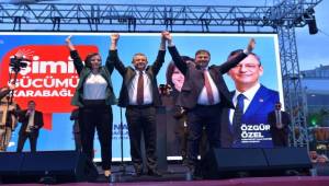 CHP Genel Başkanı Özel’den Tugay’a; ‘Sütte leke var onda yok’