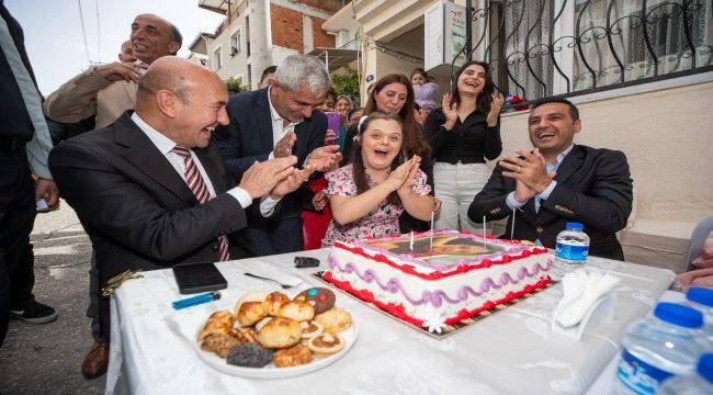 Başkan Tunç Soyer'den Dilan’a sürpriz