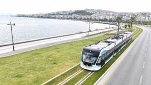 İzmir’in tramvay filosu büyüyor