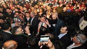 Karşıyaka stadı için miting yaptılar