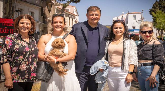 Cemil Tugay'a vatandaşlardan yoğun ilgi