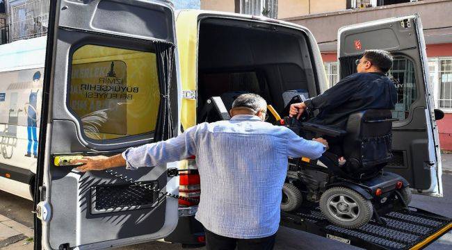 Tekerlekli sandalyeye Büyükşehir desteği