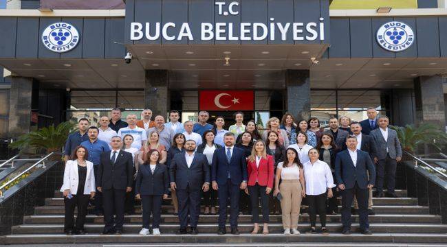 Buca’da müdürlüklerin yarısı kadınlara emanet