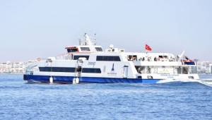 İzmir – Midilli rotasında feribot seferleri başladı
