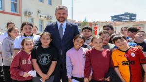 Gelecek Çocukların Gülüşlerinde