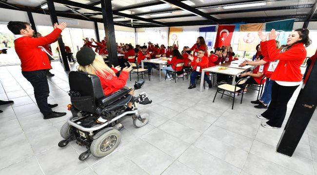  İzcilik Kampı ile İyilik Dolu Bir Yolculuk