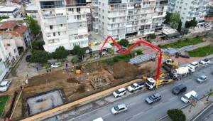 Yeni Girne Üst Geçidi hızla ilerliyor Yeni Girne Caddesi’nde güvenli yaya ulaşımı