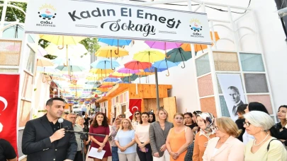 Çiğli’de Yıl Sonu Sergisi Açıldı