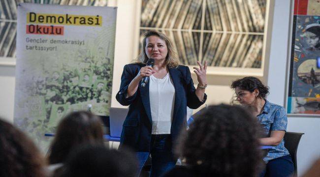  Akdeniz Akademisi Demokrasi Okulu açıldı