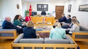 Birleşik Krallık Büyükelçisi’nden Başkan Tugay’a ziyaret