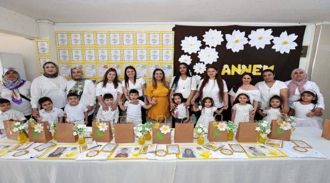 'Mutlu Çocuklar'dan Annelere Sürpriz