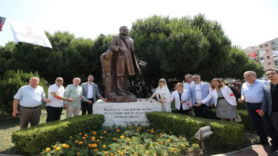 Karşıyaka Dünya Şairi Nazım Hikmet'i Unutmadı