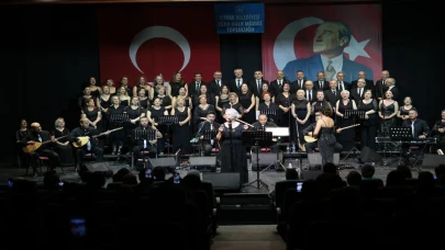 Türküler Konak’ta Yankılandı