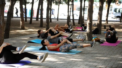 Karşıyaka’nın parklarında spor keyfi başladı