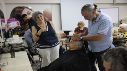 65 yaş üstü Konaklı kadınlara ücretsiz kuaför hizmeti