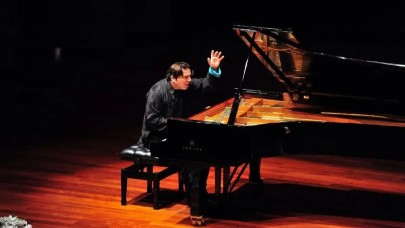 “Piyano Başında 50 Yıl”