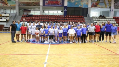 Sporcu fabrikası iş başında