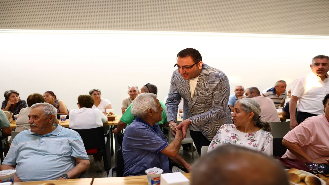 Başkan Yiğit, Cemevine konuk oldu,