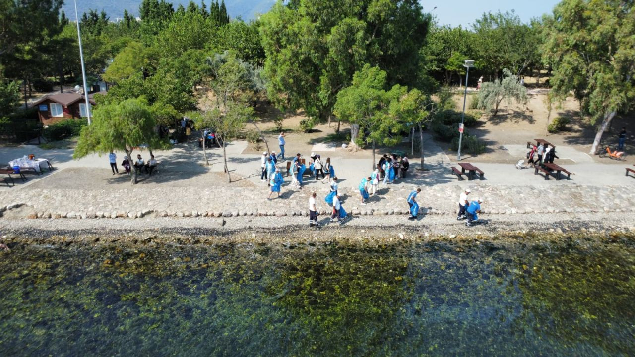 Çakalburnu Lagünü’nde çevre temizliği
