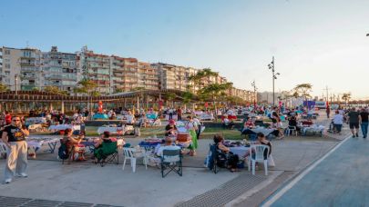 Gece Kermesi, Karantina Meydanı’na renk kattı