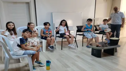 Gençler sahneyle buluştu, ritimle coştu
