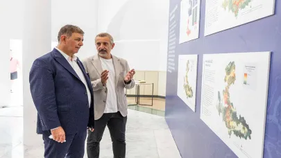 "İz'in Peşinde Şehrin İçinde" sergisi açıldı
