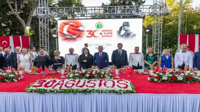 Başkan Tugay 30 Ağustos resepsiyonuna katıldı