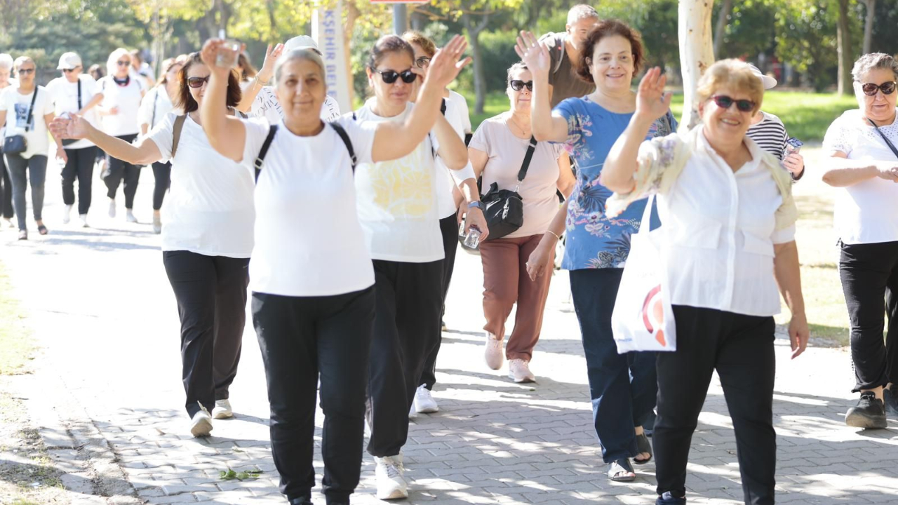 Konak’ın çınarları Avrupa Hareketlilik Haftası’nı kutladı