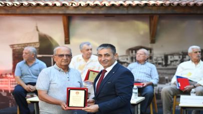 İzmir İtfaiyesi’nin çınarları genç meslektaşları ile buluştu