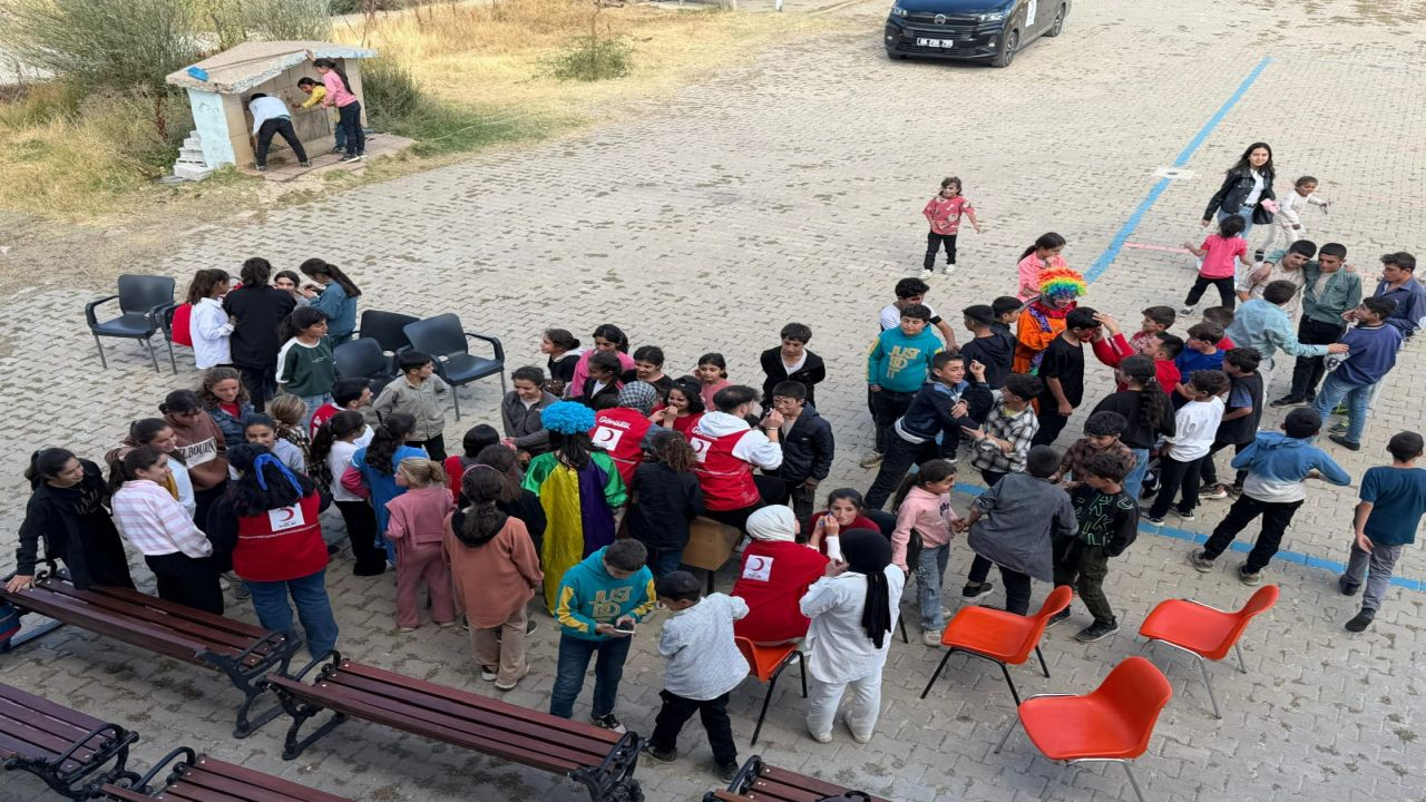 Türk Kızılay İzmir’den Bitlis’e Umut Yolculuğu