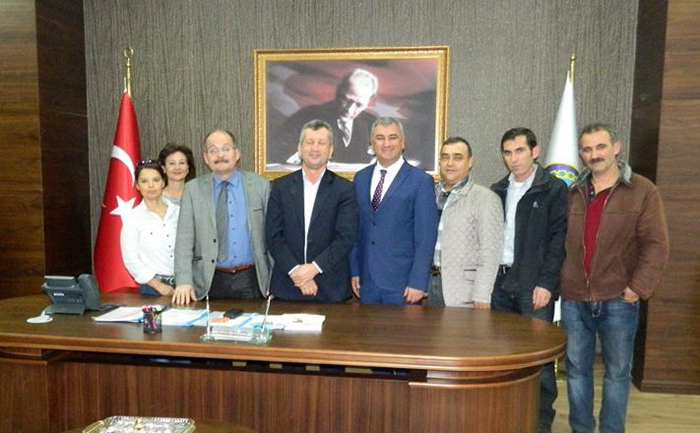 "İZMİR VEKİLLERİ RODOPLU GİBİ OLMALI"