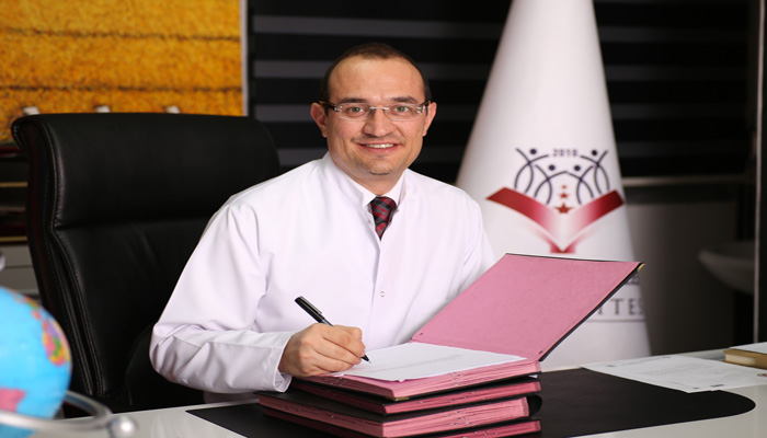 En genç profesör, AK Parti’den siyasete giriyor