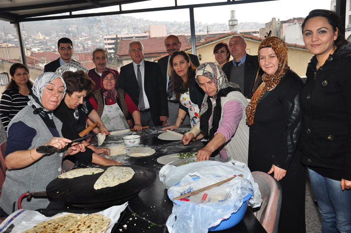 GELENEKSEL CUMA ETKINLIKLERINE YOĞUN ÖZEL KATILIMCI ILGISI