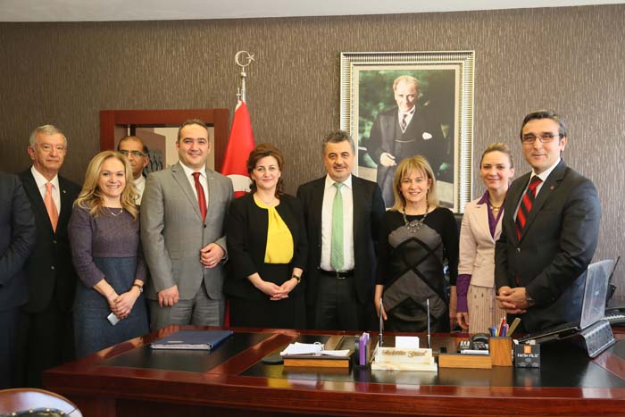 İLAÇ DEDEKTİFLERİ GELİYOR!