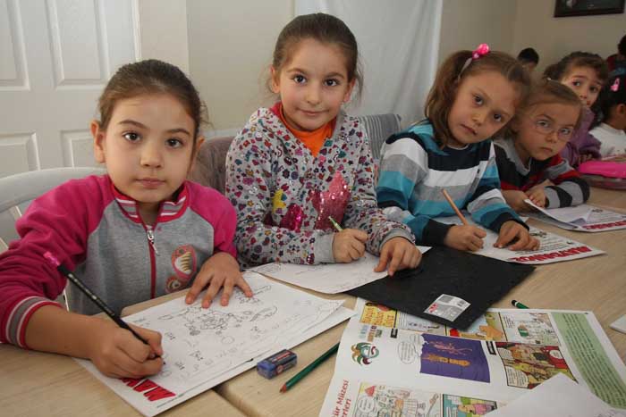 Bayraklı’nın Çocuklarından Karikatür Sergisi