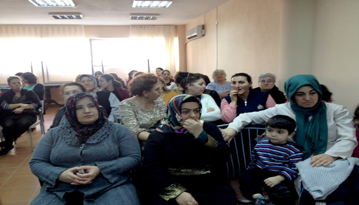 Karşıyakalı kadınlara ‘ilk yardım’ eğitimi