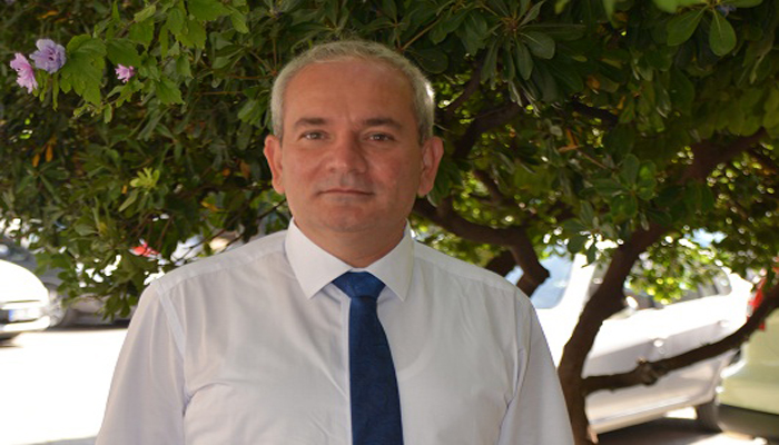 Başhekim Balanlı, adaylık için istifa etti