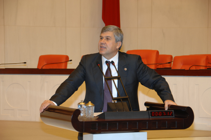 İZMİR’İN TERCİHİNE SAYGI GÖSTERİLMELİ