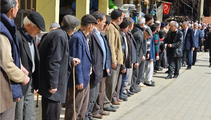 Ödemiş’te Kocaoğlu kuyruğu