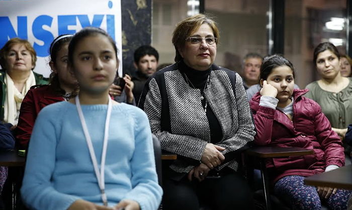 Yaşları küçük ama sorumlulukları büyük