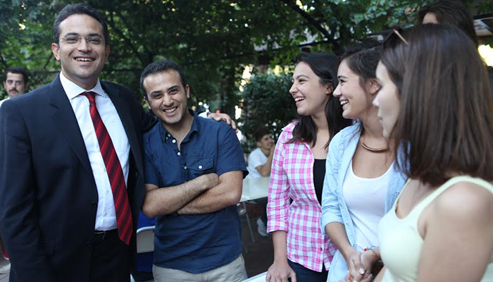 Bornova’da gençlere tam destek
