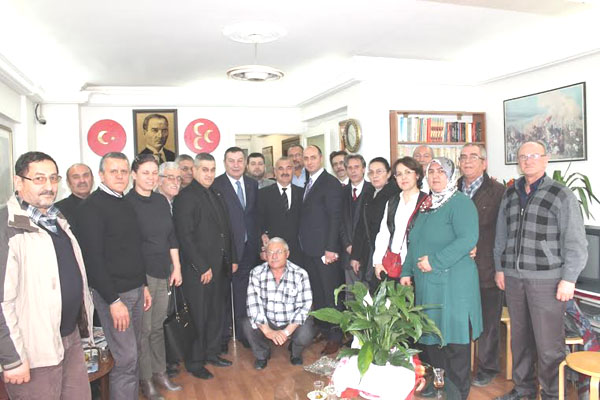 Karataş: AKP ve CHP yok, biz varız