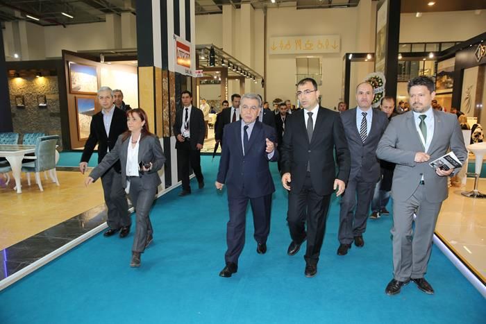 İzmir Valisi Mustafa Toprak Fuarı Ziyaret Etti