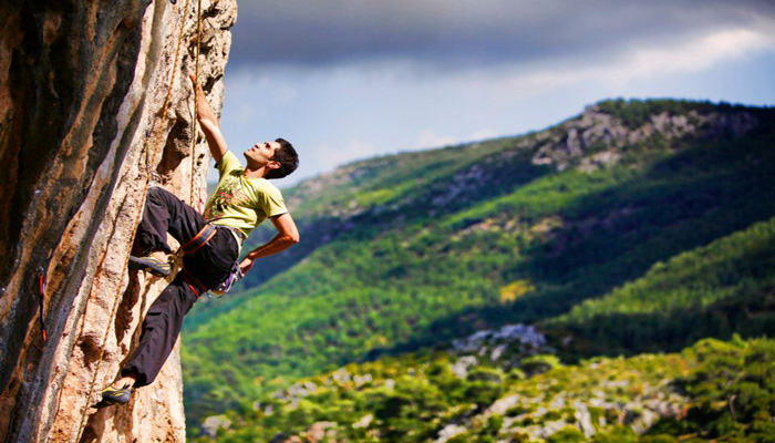 BUCA’DA BAHAR BİR BAŞKA GÜZEL