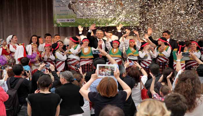 DÜNYA ÇOCUKLARI KARŞIYAKA’DA BULUŞACAK