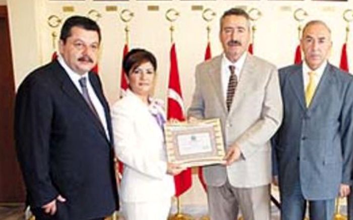 'MÜVEKKİLİM 200 KOYUN BAĞIŞLAMAYINCA ÇETE LİDERİ YAPTILAR'