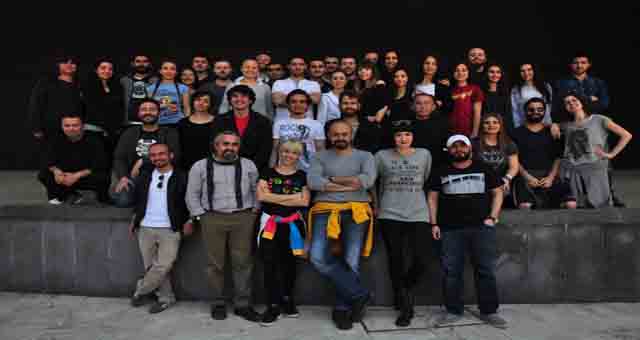 BORNOVA’DA DEV GÖSTERI